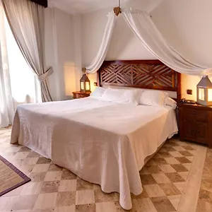 ** Отель Boutique Reina Mora Испания
